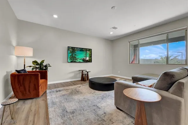 $4,055 | 12589 Huckleberry Oak Avenue, Las Vegas, NV 89138