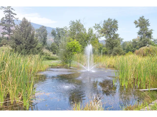 $225,000 | 815 Pine Street, Rogue River, OR 97537