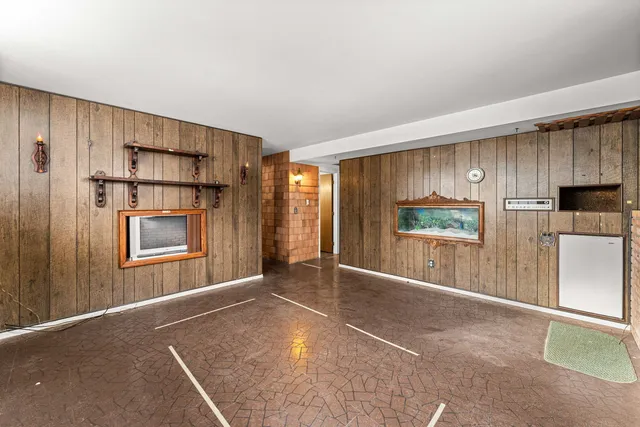 $335,000 | 47 Old Post Road, Montgomery, IL 60538