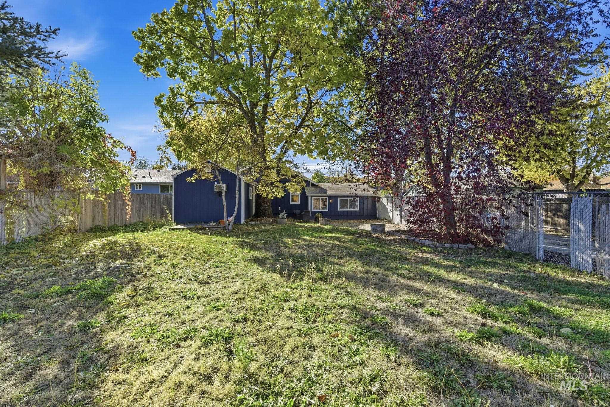 4820 Albion Street Boise, ID 83705 - Photo 37 of 42 View of fenced backyard