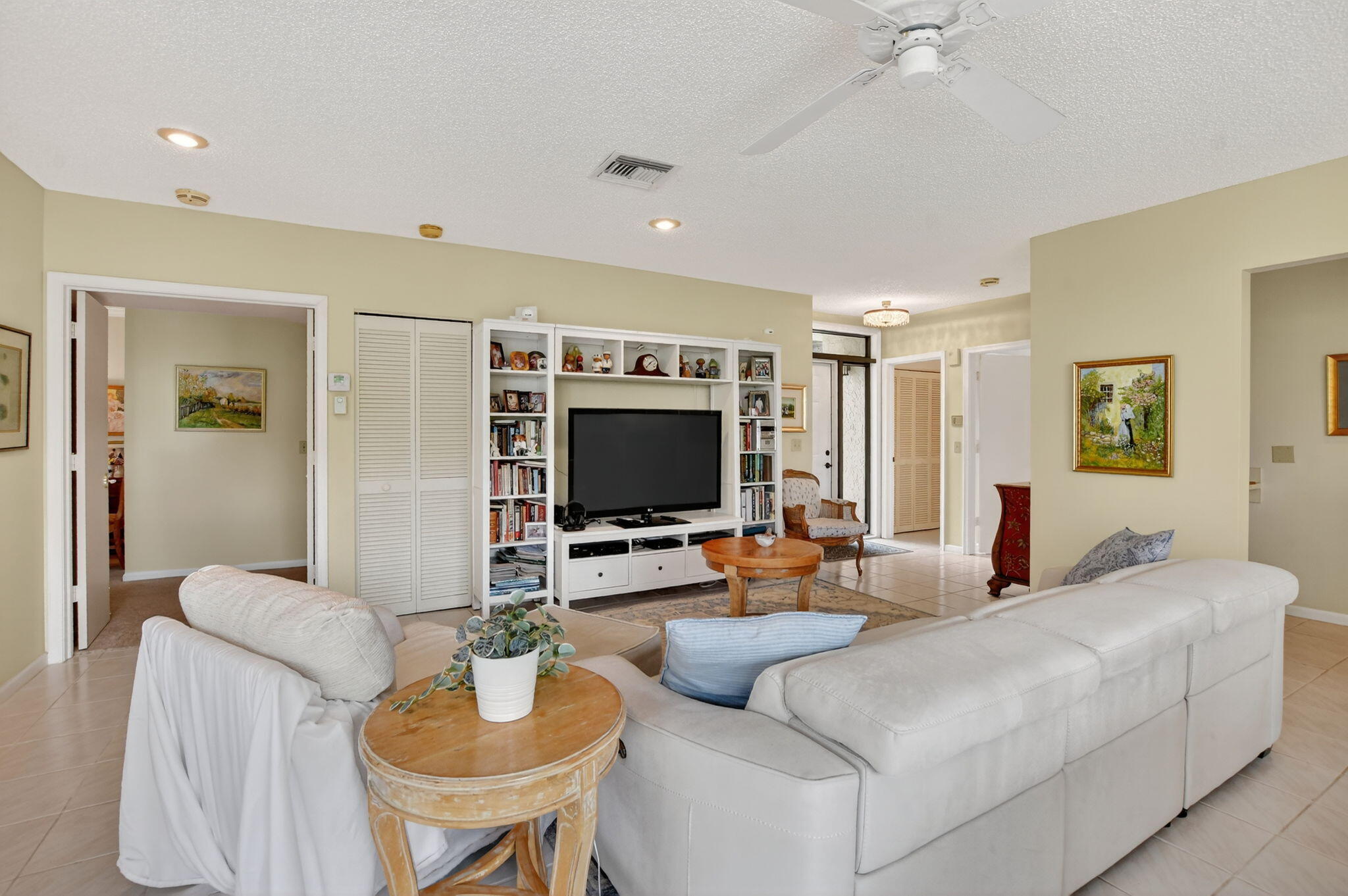 19367 Sabal Lake Drive, Unit 5037 Boca Raton, FL 33434 - Photo 8 of 51 5-web-or-mls-057_DSC_1756