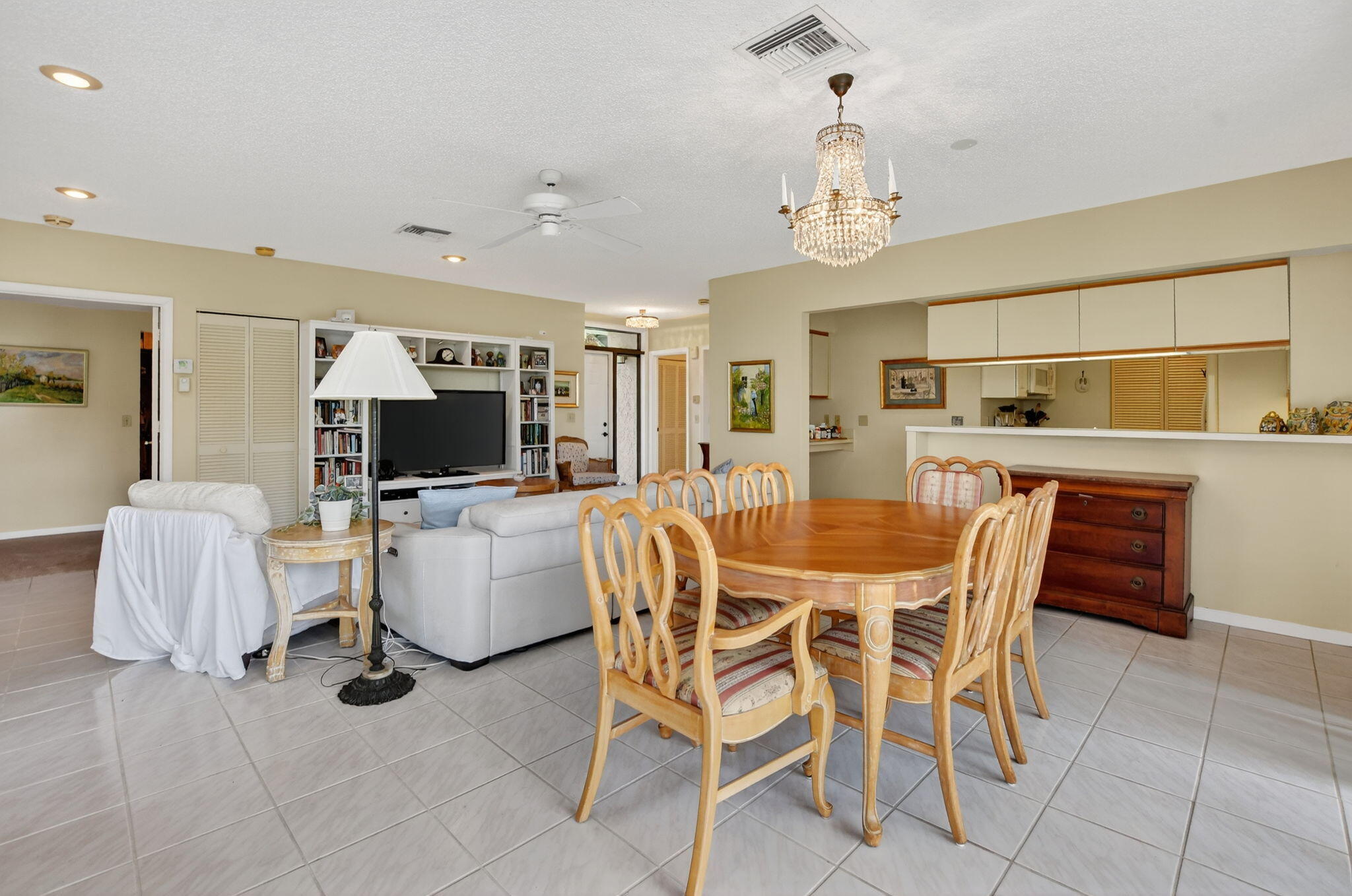 19367 Sabal Lake Drive, Unit 5037 Boca Raton, FL 33434 - Photo 9 of 51 7-web-or-mls-059_DSC_1768