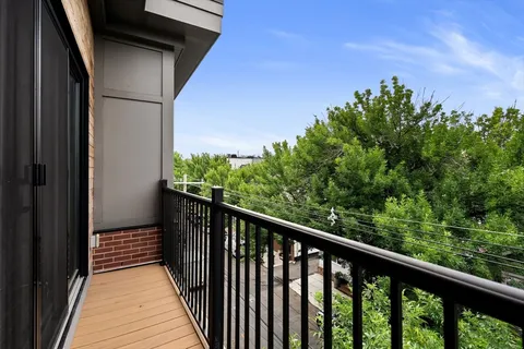 $785,000 | 10 Everett Street, Unit 402, Boston, MA 02128