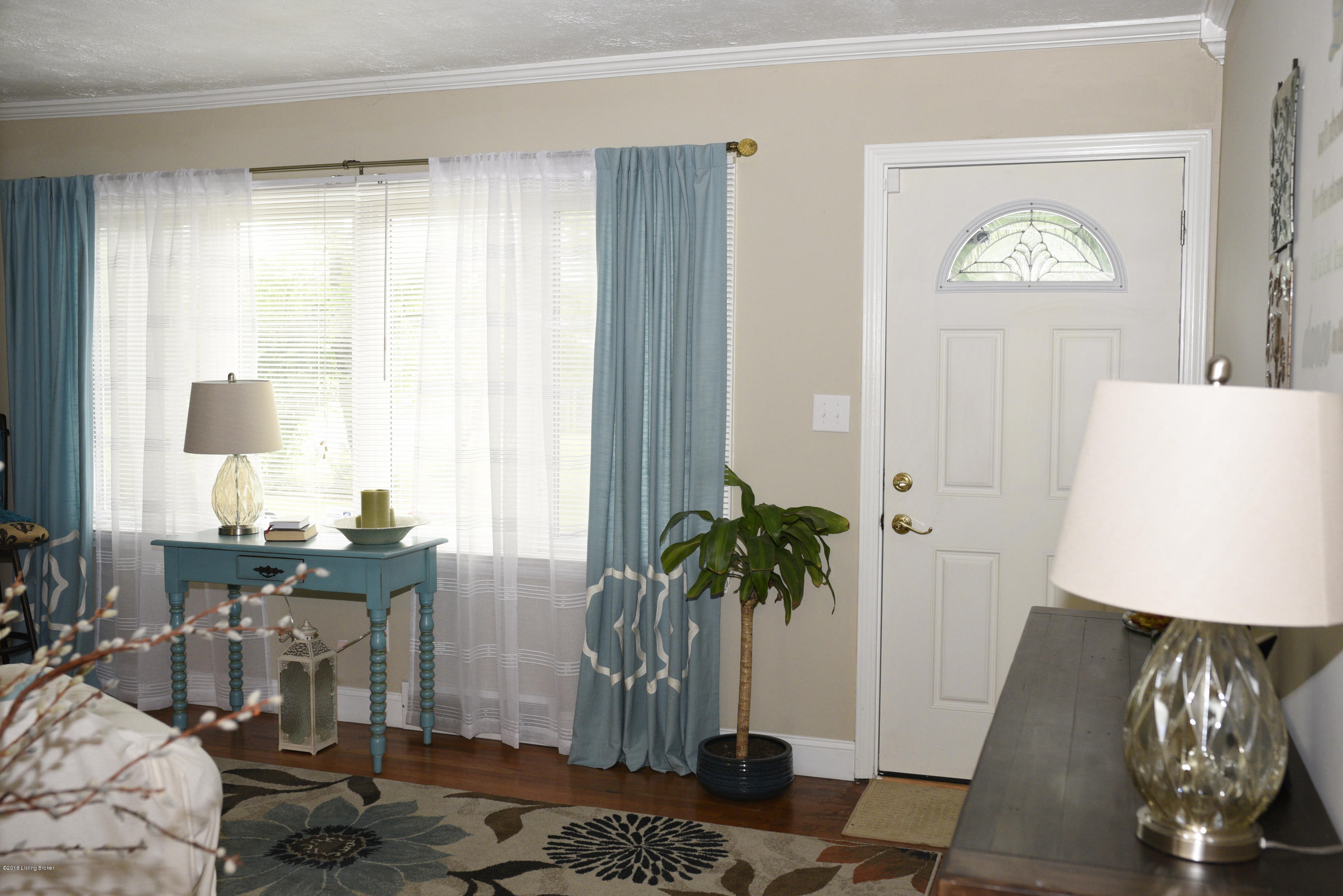 8200 Virginia Road Louisville, KY 40258 - Photo 7 of 50 Entryway
