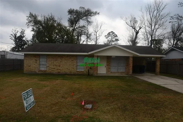 $1,495 | 2232 Roxton Street, Sulphur, LA 70663