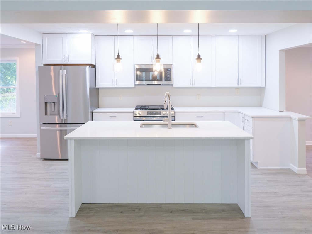 2545 Hilltop Road Cleveland, OH 44143 - Photo 6 of 44 Gallery Image 6
