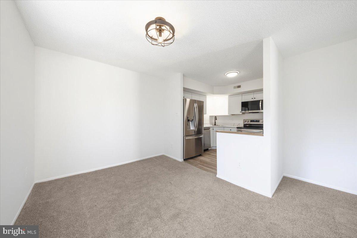 63 Sandra Road Voorhees, NJ 08043 - Photo 12 of 36