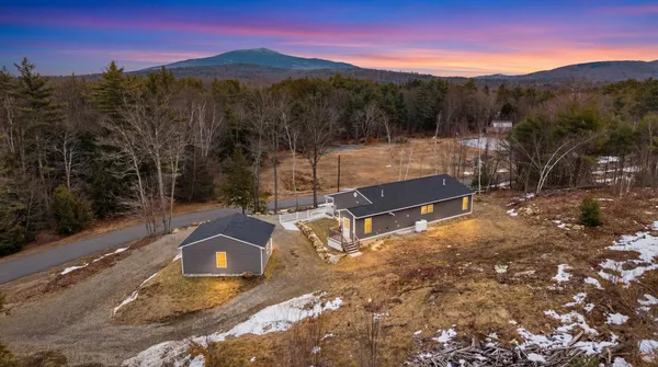 $540,000 | 54 Deacon's Lane, Troy, NH 03465