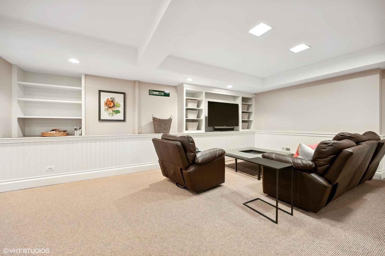 1015 Dinsmore Road Winnetka, IL 60093 - Photo 41 of 46 a living room with furniture and a flat screen tv