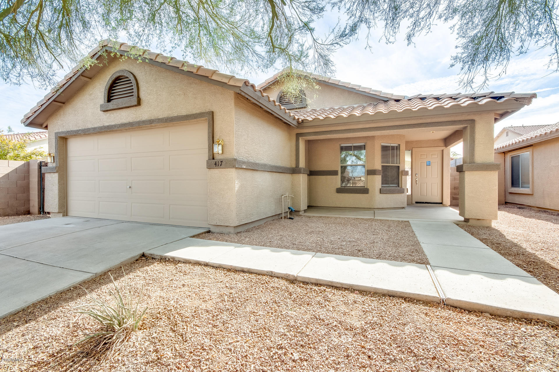 417 West Beautiful Lane Phoenix, AZ 85041 - Photo 7 of 33