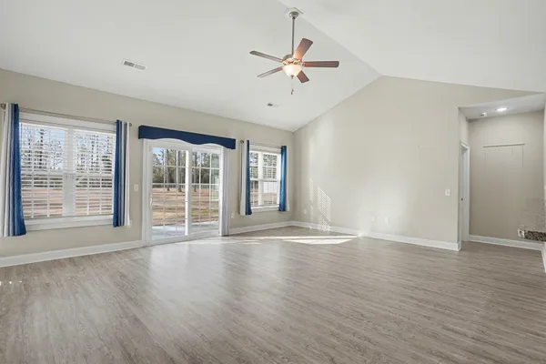 $375,000 | 10011 Highway 19, Loris, SC 29569