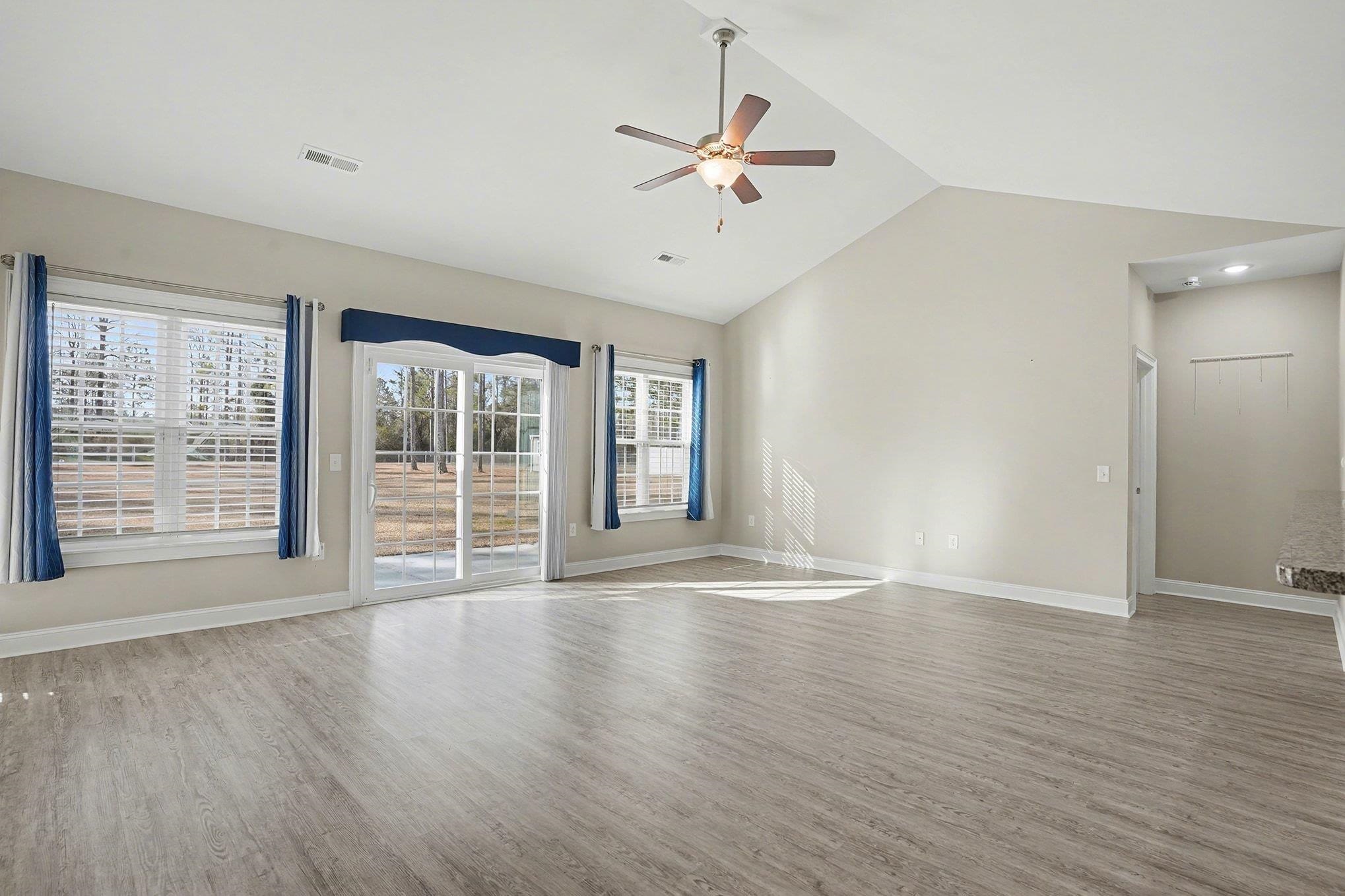 10011 Highway 19 Loris, SC 29569 - Photo 5 of 39