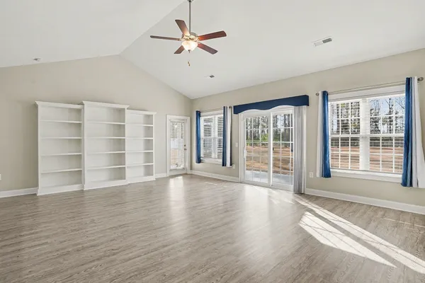 $375,000 | 10011 Highway 19, Loris, SC 29569