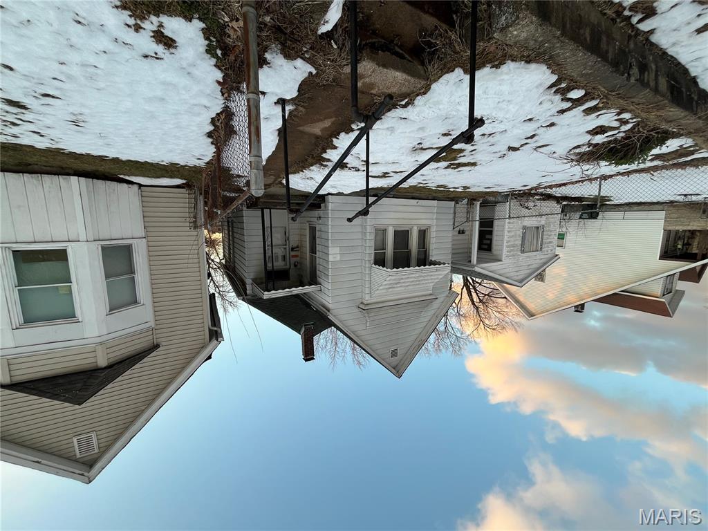 1608 3rd Street Madison, IL 62060 - Photo 2 of 18