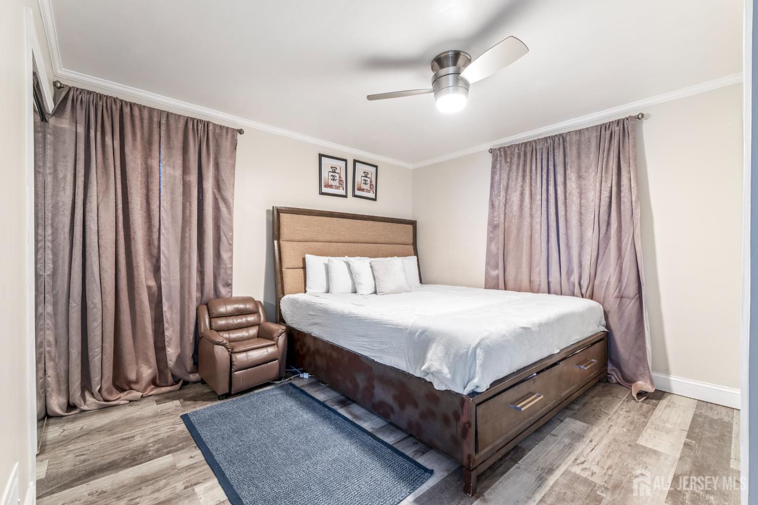 696 Hanson Avenue Perth Amboy, NJ 08861 - Photo 7 of 27