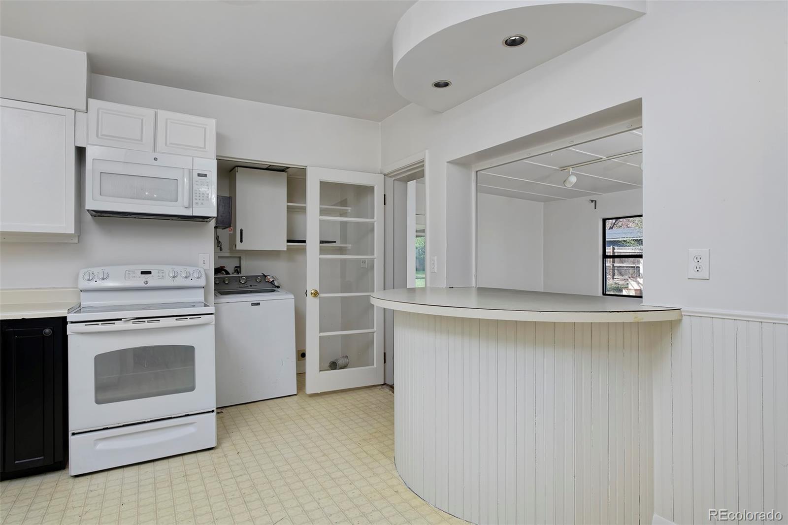 5253 Perry Street Denver, CO 80212 - Photo 9 of 39