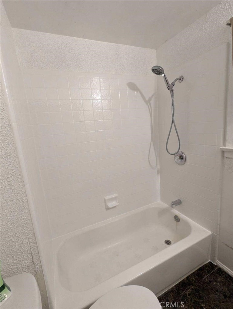 3076 Lemon Street Riverside, CA 92501 - Photo 12 of 28 3076 - BATHROOM