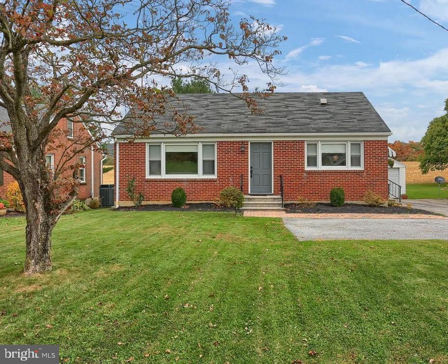 6571 York Road Spring Grove, PA 17362 - Photo 1 of 29 Gallery Image 1
