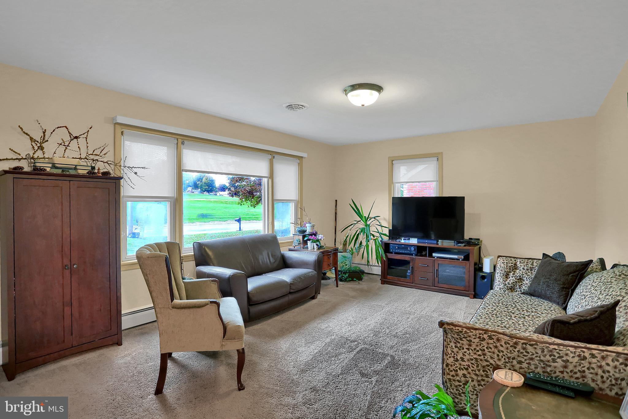 6571 York Road Spring Grove, PA 17362 - Photo 13 of 29 Gallery Image 13