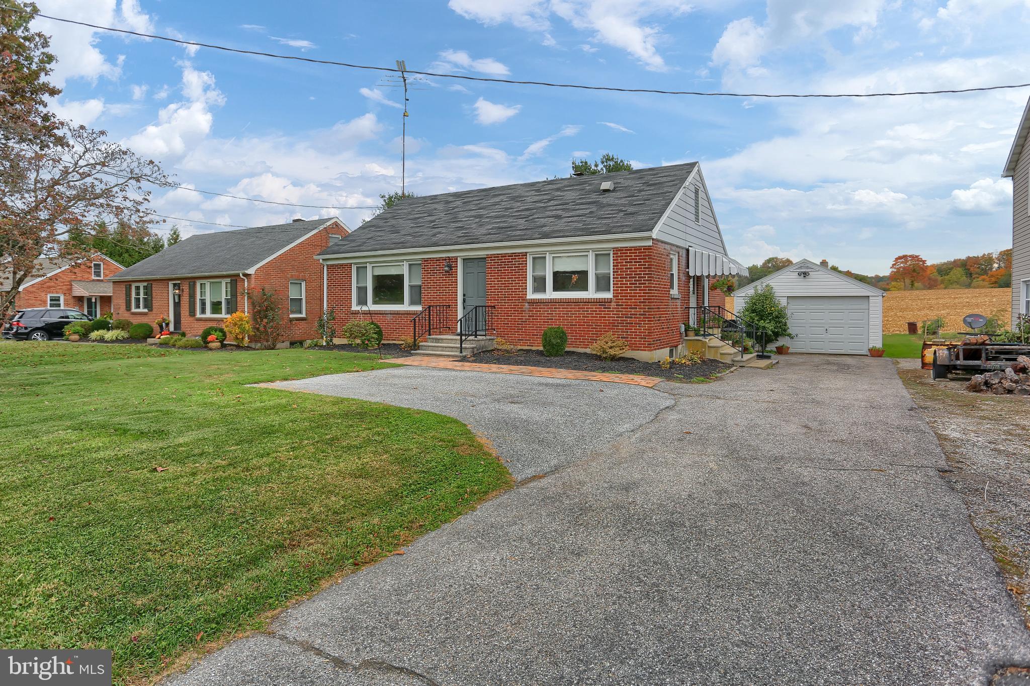 6571 York Road Spring Grove, PA 17362 - Photo 3 of 29 Gallery Image 3