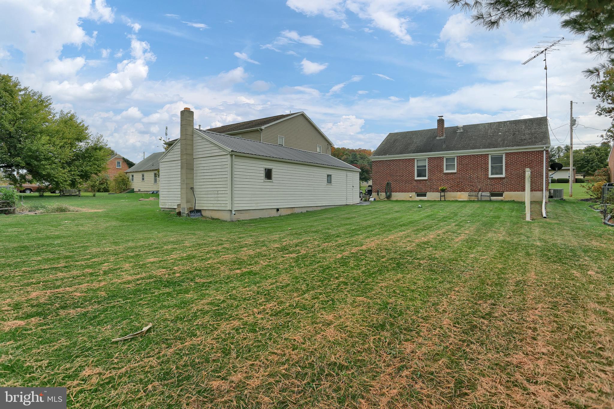 6571 York Road Spring Grove, PA 17362 - Photo 6 of 29 Gallery Image 6