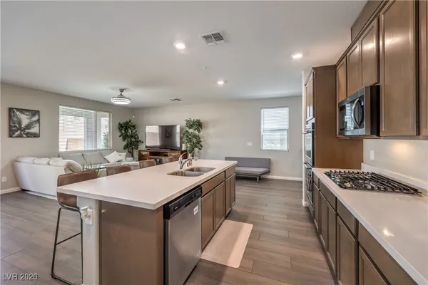 $3,333 | 10646 Silver Pond Avenue, Las Vegas, NV 89135