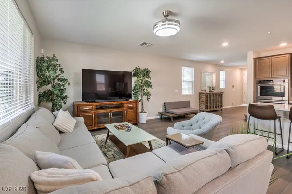 $3,333 | 10646 Silver Pond Avenue, Las Vegas, NV 89135