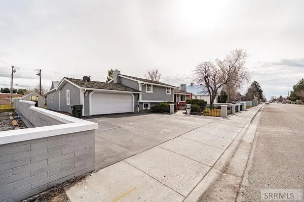 $374,900 | 386 North Fisher Street, Blackfoot, ID 83221