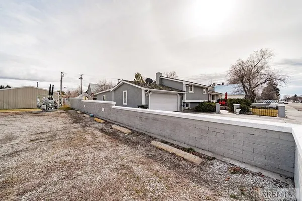 $374,900 | 386 North Fisher Street, Blackfoot, ID 83221