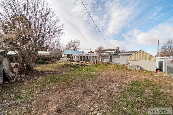 $374,900 | 386 North Fisher Street, Blackfoot, ID 83221