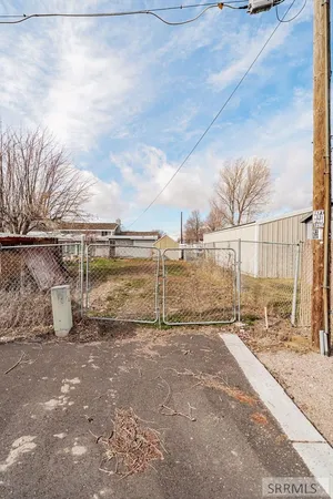 $374,900 | 386 North Fisher Street, Blackfoot, ID 83221