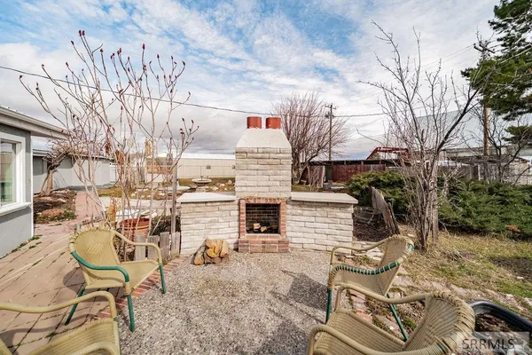 $374,900 | 386 North Fisher Street, Blackfoot, ID 83221