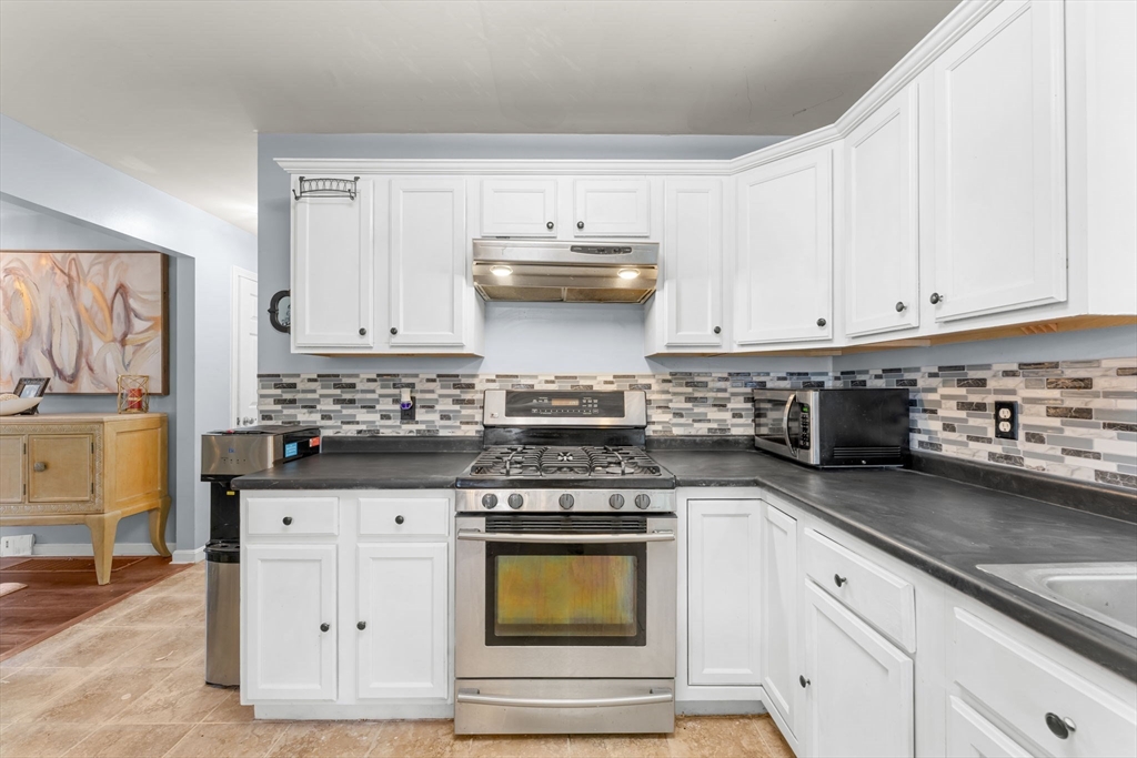 152 Harding Street Fall River, MA 02720 - Photo 17 of 27