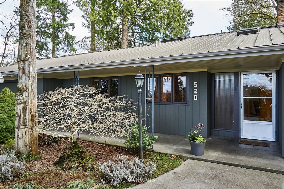 520 Scenic Way Kent, WA 98030 - Photo 3 of 18