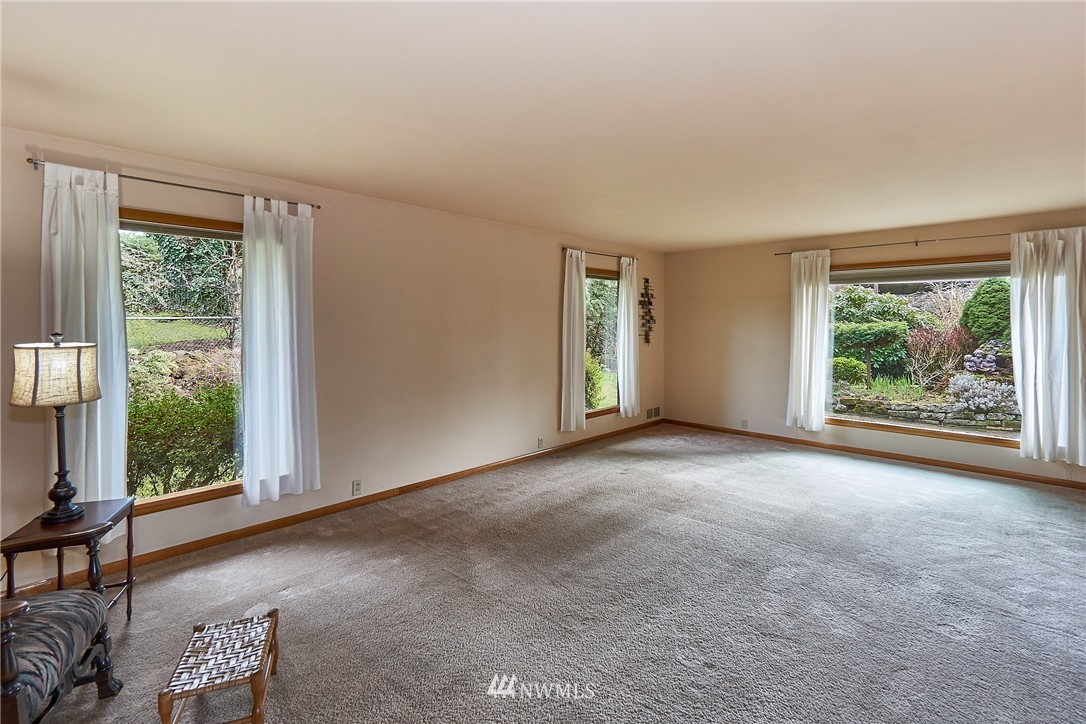 520 Scenic Way Kent, WA 98030 - Photo 7 of 18