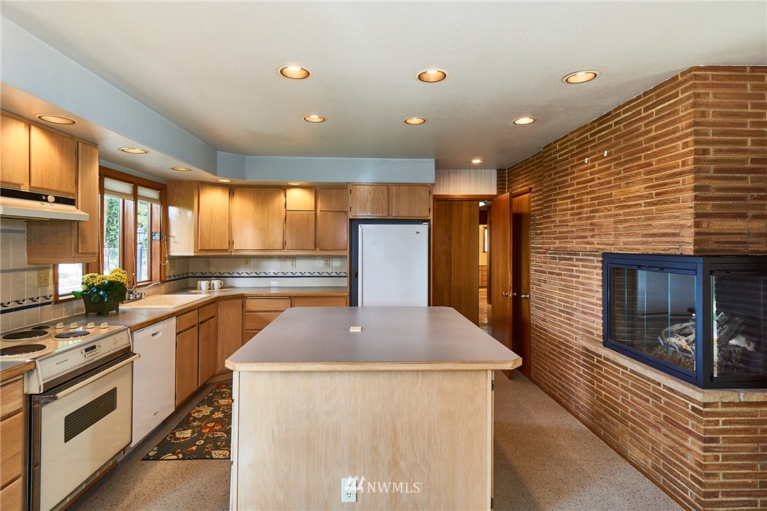 520 Scenic Way Kent, WA 98030 - Photo 9 of 18