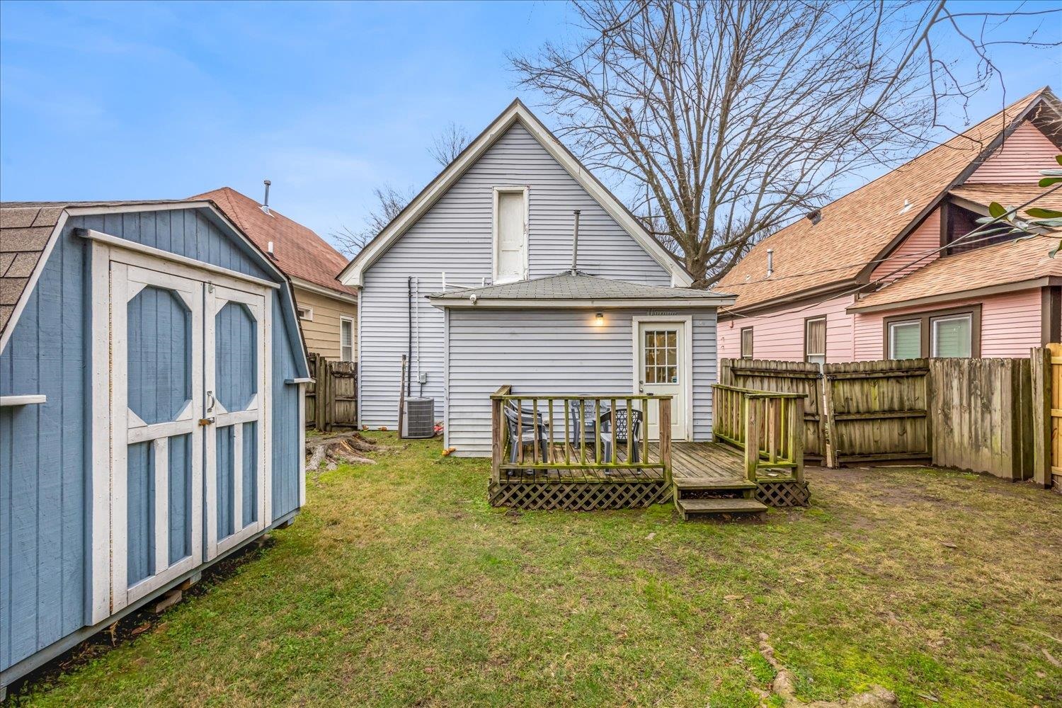 977 Philadelphia Street Memphis, TN 38104 - Photo 14 of 14 a view of backyard of house