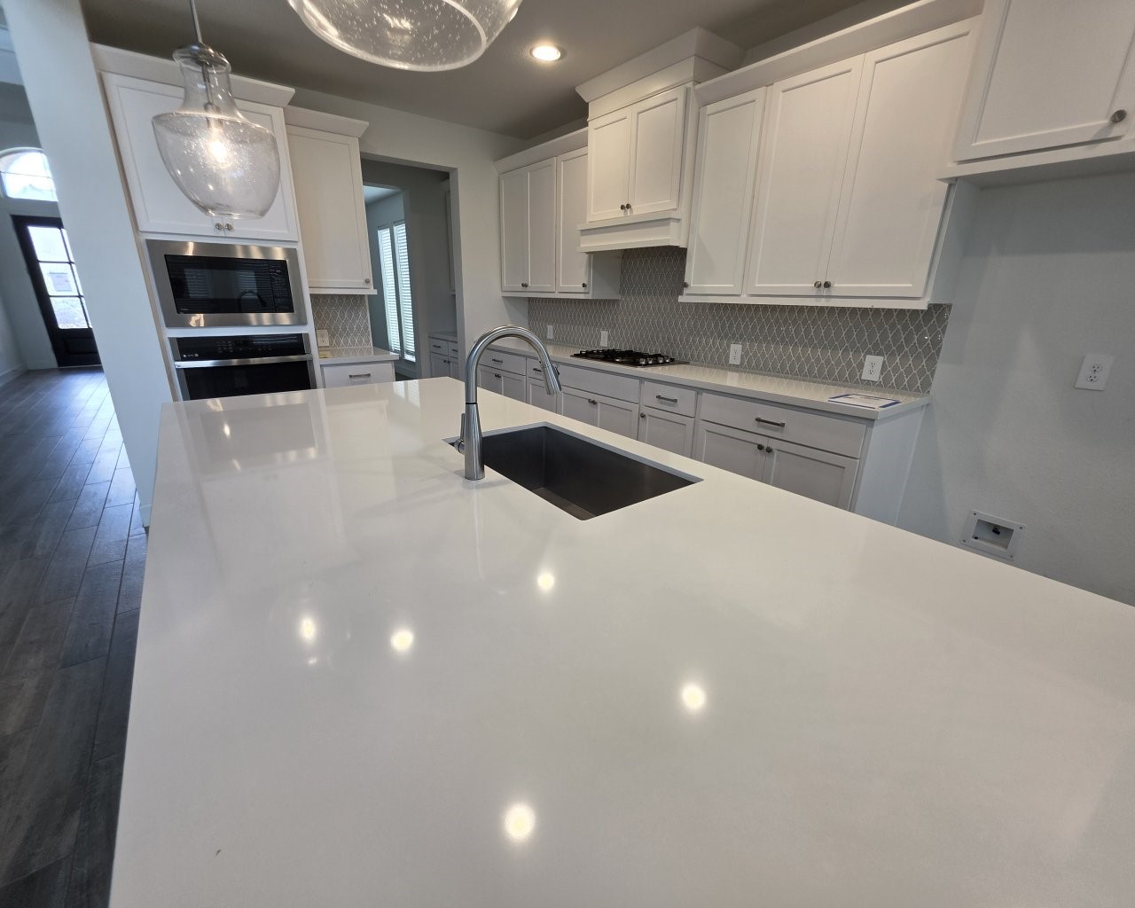 3015 Harbor Spring Way Manvel, TX 77578 - Photo 7 of 33 Beautiful kitchen with lots of counter top space