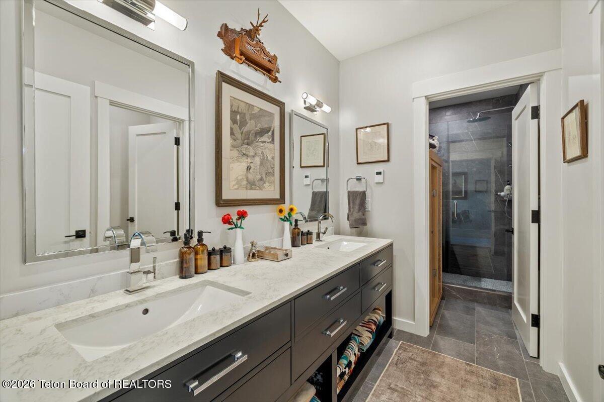 14270 Wagon Road Jackson, WY 83001 - Photo 15 of 29 Main Level Guest Bathroom