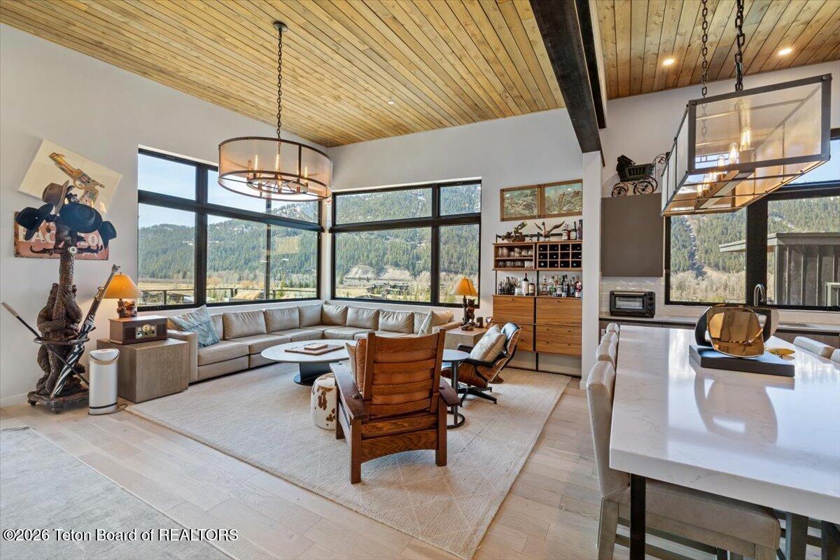 14270 Wagon Road Jackson, WY 83001 - Photo 7 of 29 Main Level Living Room