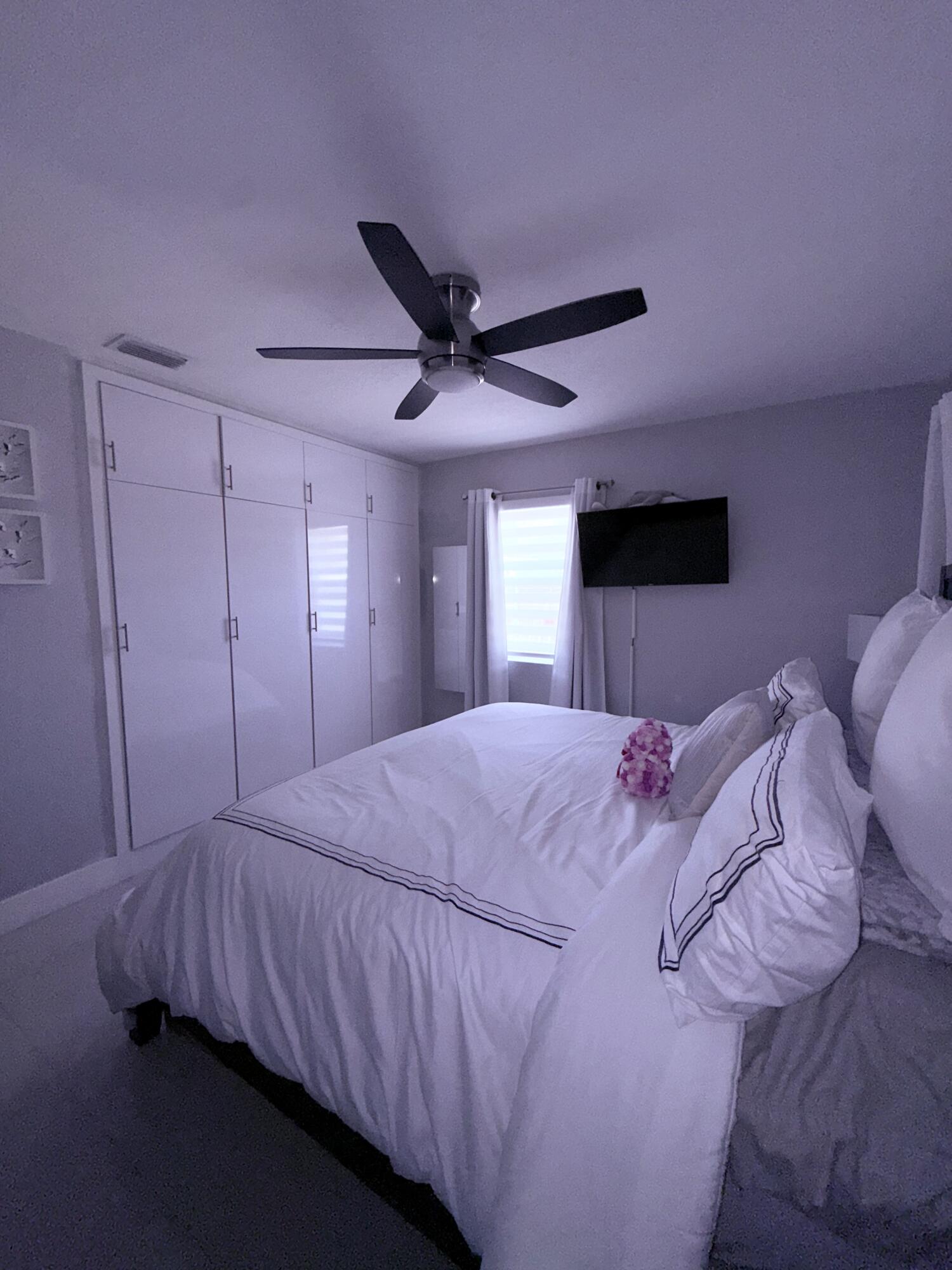 9235 Southwest 41st Street Miami, FL 33165 - Photo 22 of 63 IMG_7940