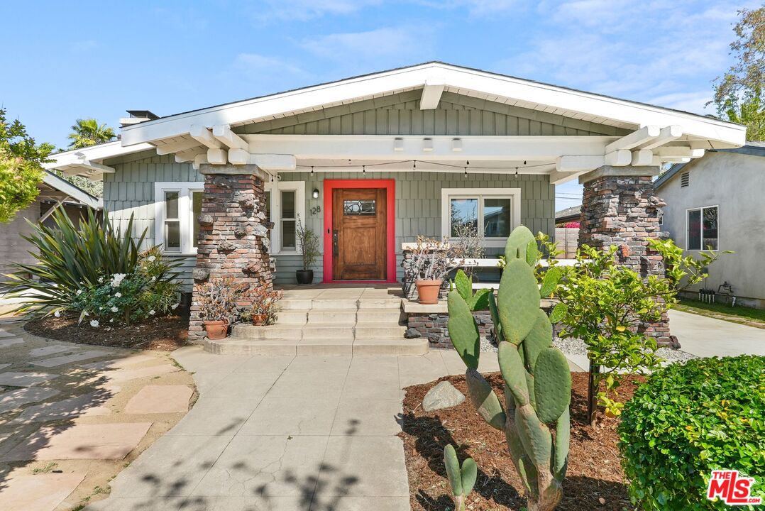 128 South Hobart Blvd