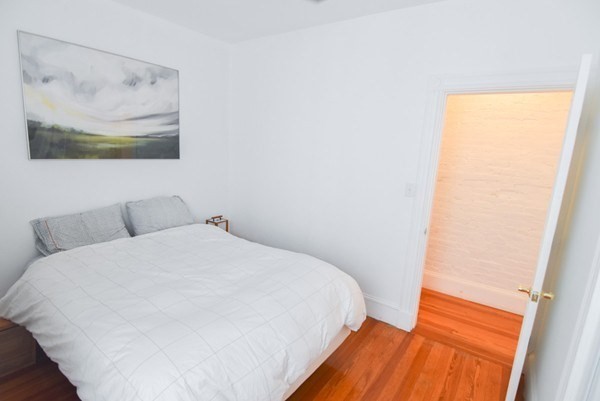 6 Perry Street, Unit 3 Brookline, MA 02445 - Photo 8 of 17