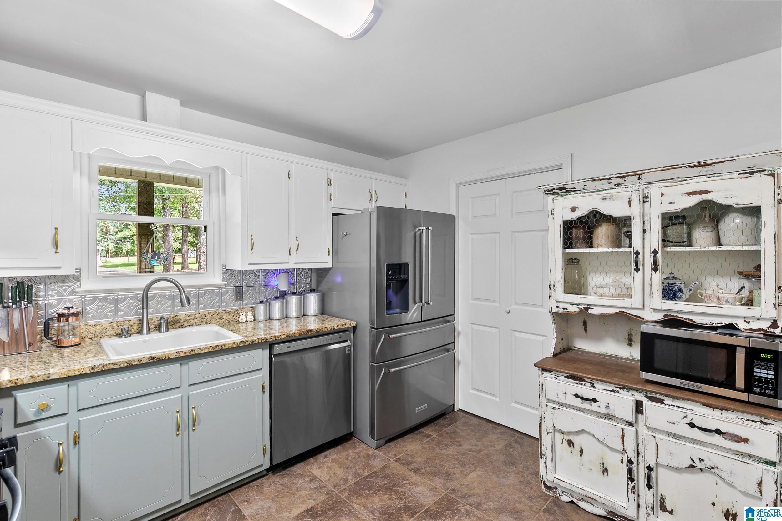 6961 Abernathy Road McCalla, AL 35111 - Photo 8 of 46