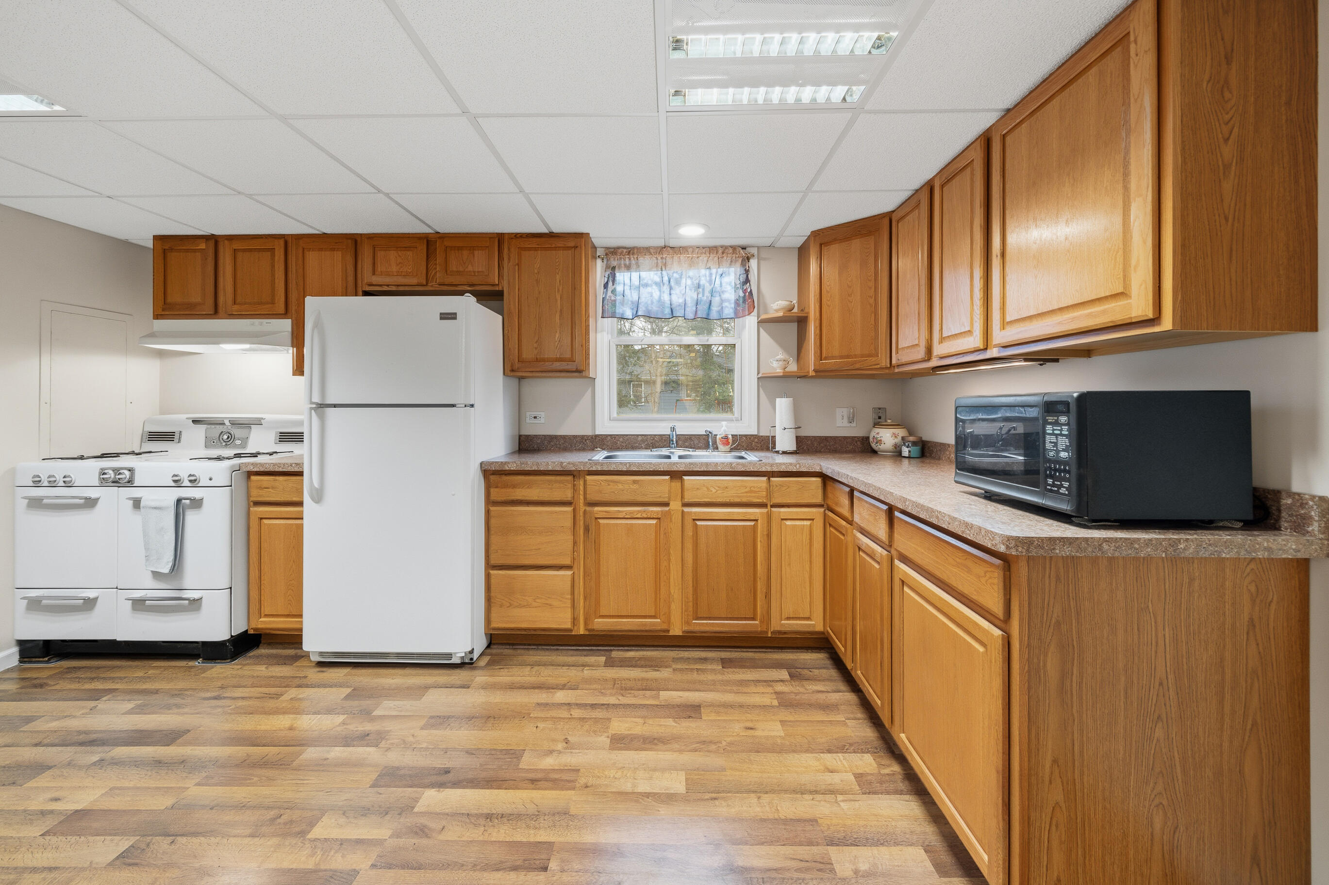 N1461 Jasmine Road Bloomfield, WI 53128 - Photo 5 of 39 N1461 Jasmine Dr-17