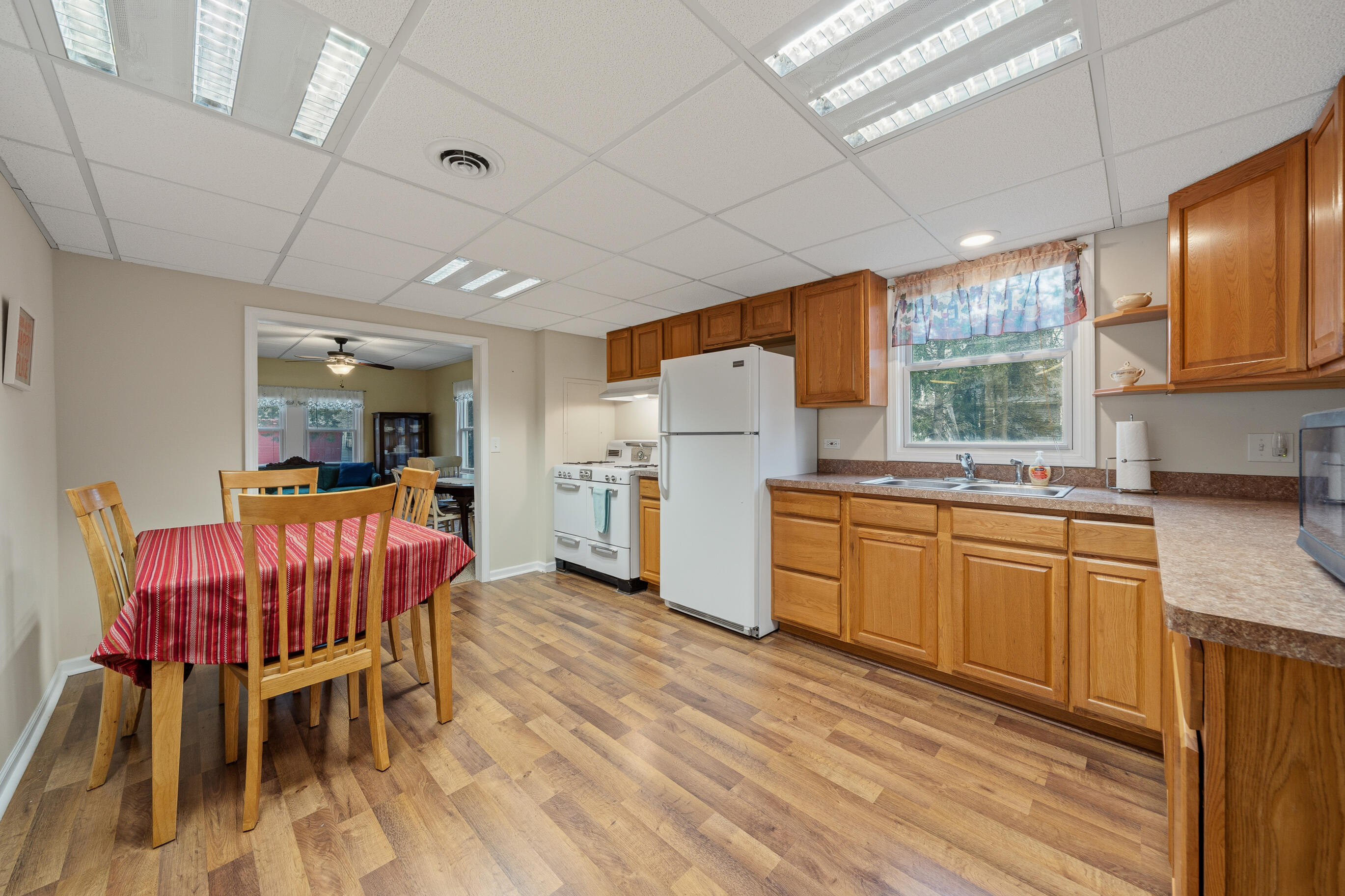 N1461 Jasmine Road Bloomfield, WI 53128 - Photo 7 of 39 N1461 Jasmine Dr-18