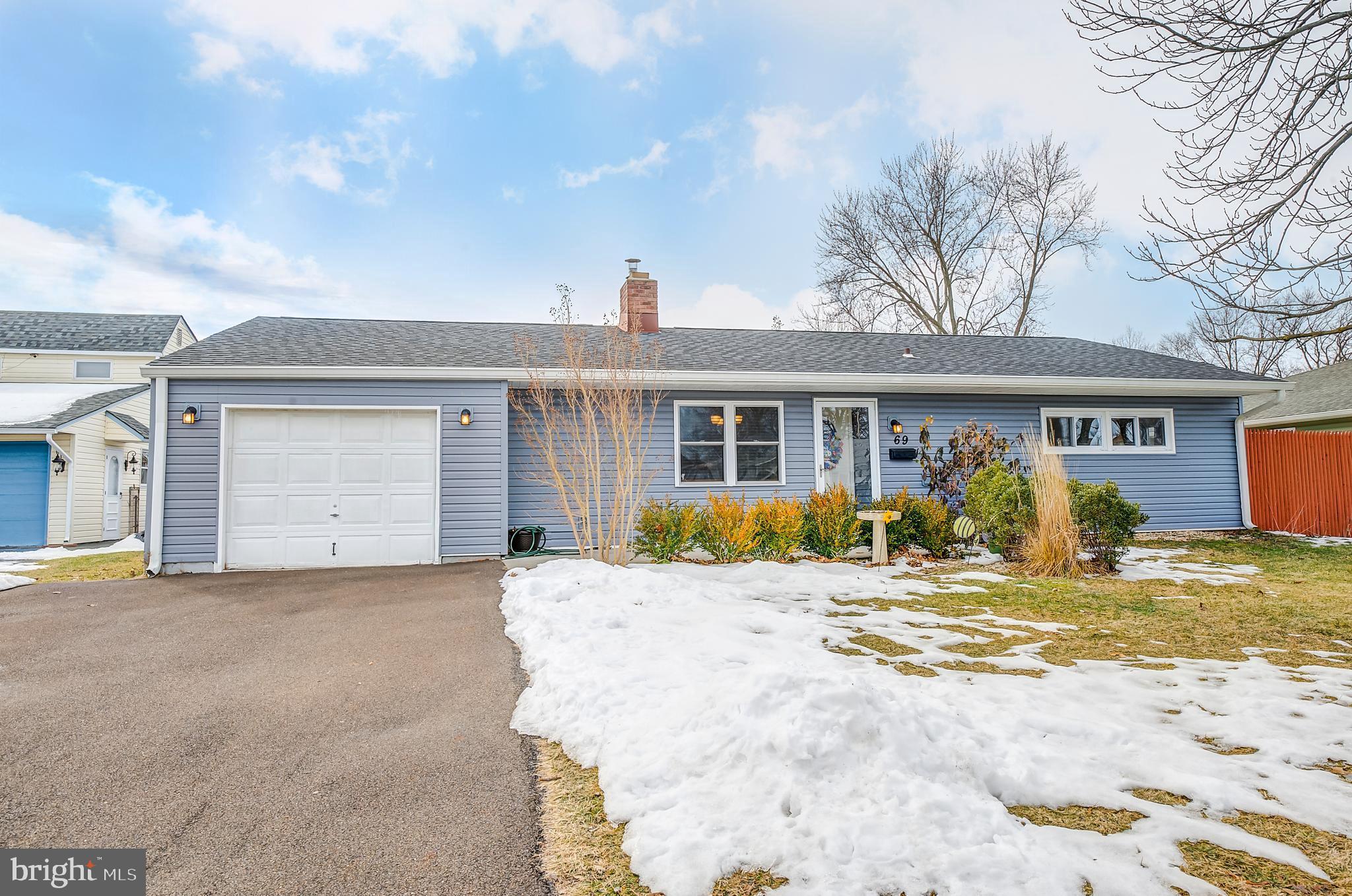 69 Gaping Rock Road Levittown, PA 19057 - Photo 1 of 21 Front of House