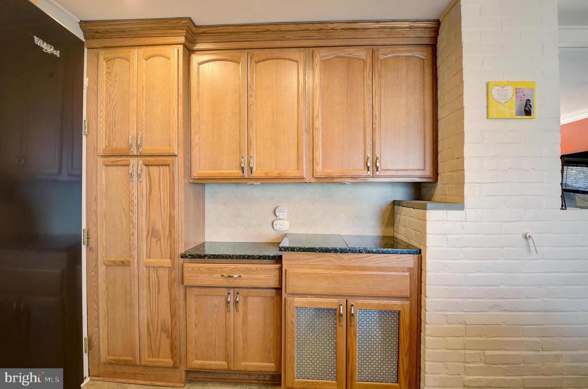 69 Gaping Rock Road Levittown, PA 19057 - Photo 7 of 21 Kitchen