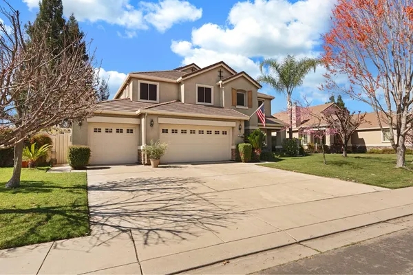 $845,000 | 2043 Derrick Avenue, Manteca, CA 95337