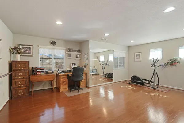 $845,000 | 2043 Derrick Avenue, Manteca, CA 95337